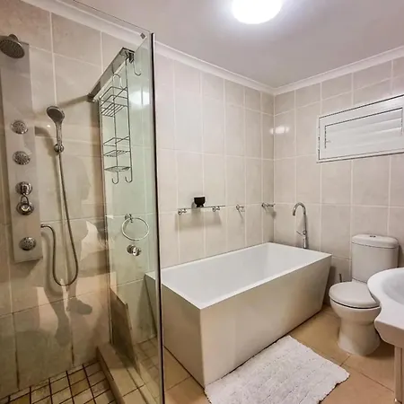 Beachwood Cottage Gordons Bay Room photo